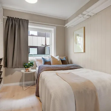 Apartment Roomsly - View & Comfort In One Spot